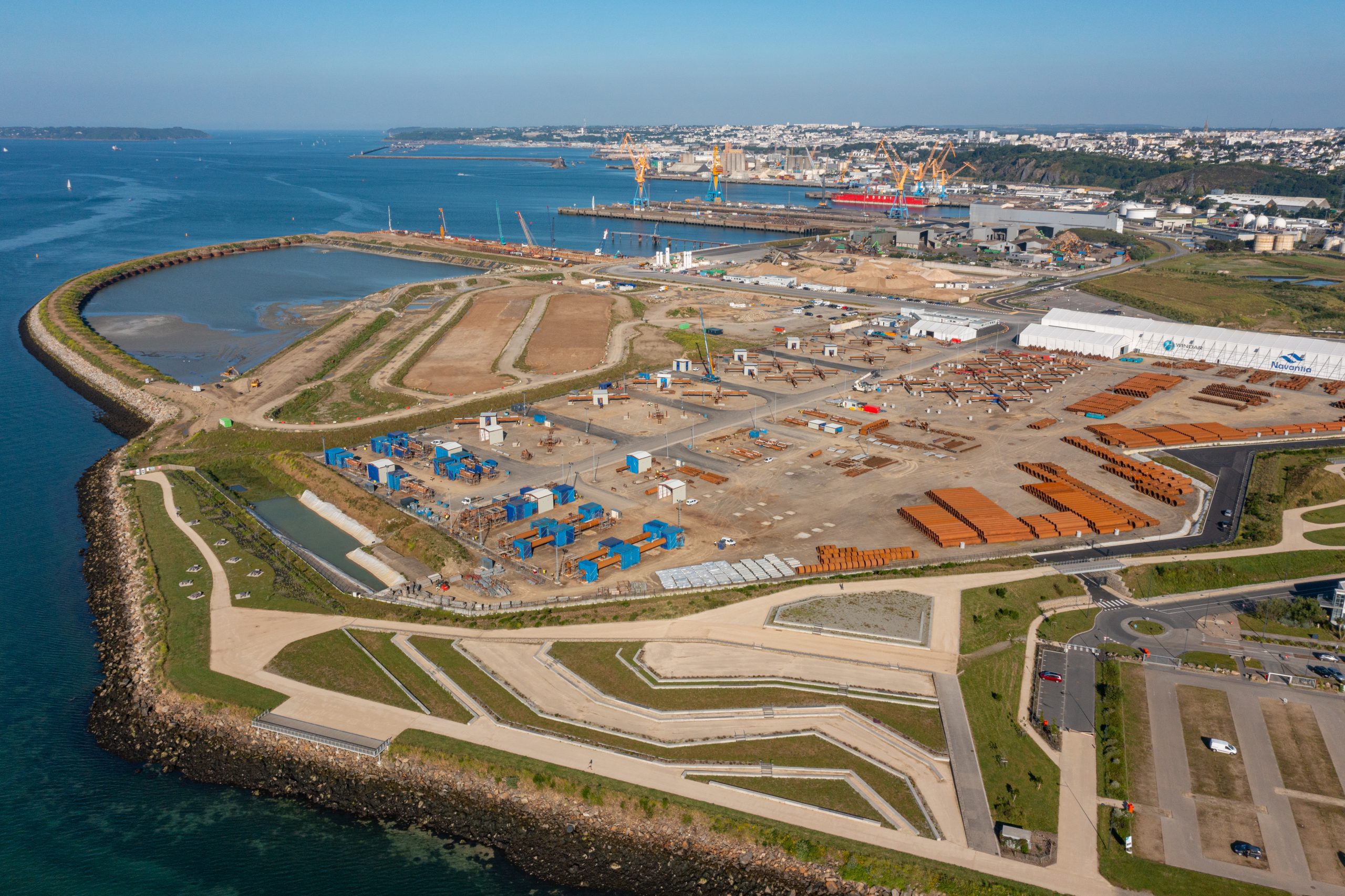 Haizea Breizh selecciona a SPIE para el montaje de torres en el puerto de Brest