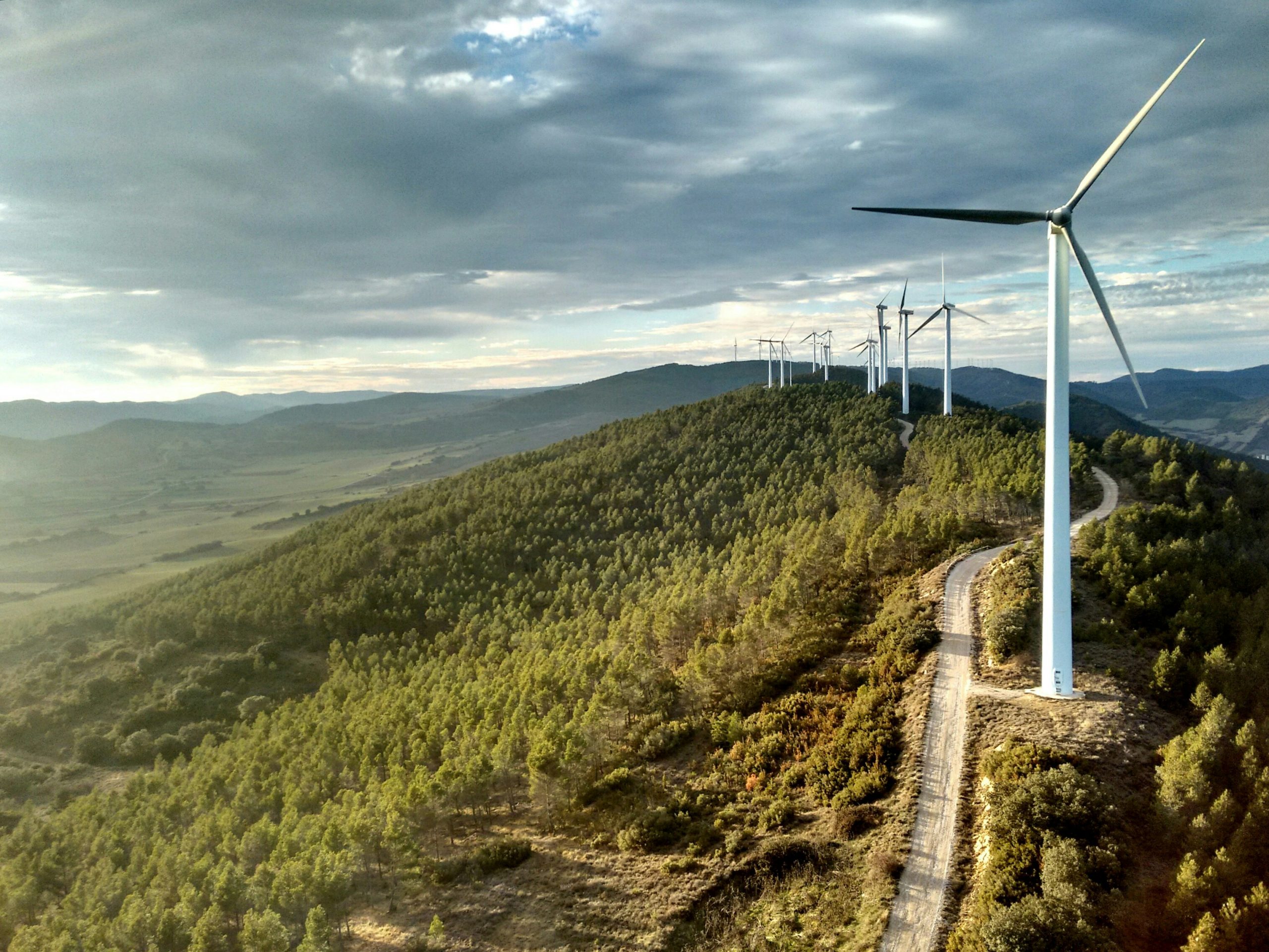 Aragón arriesga miles de millones de euros de inversión en energías renovables