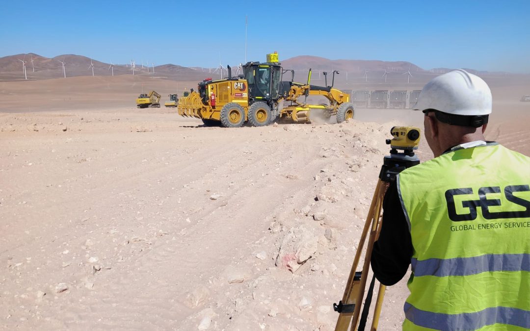 GES – Global Energy Services consolida su presencia internacional con un gran proyecto híbrido en Chile que integra energía eólica, solar y almacenamiento con baterías