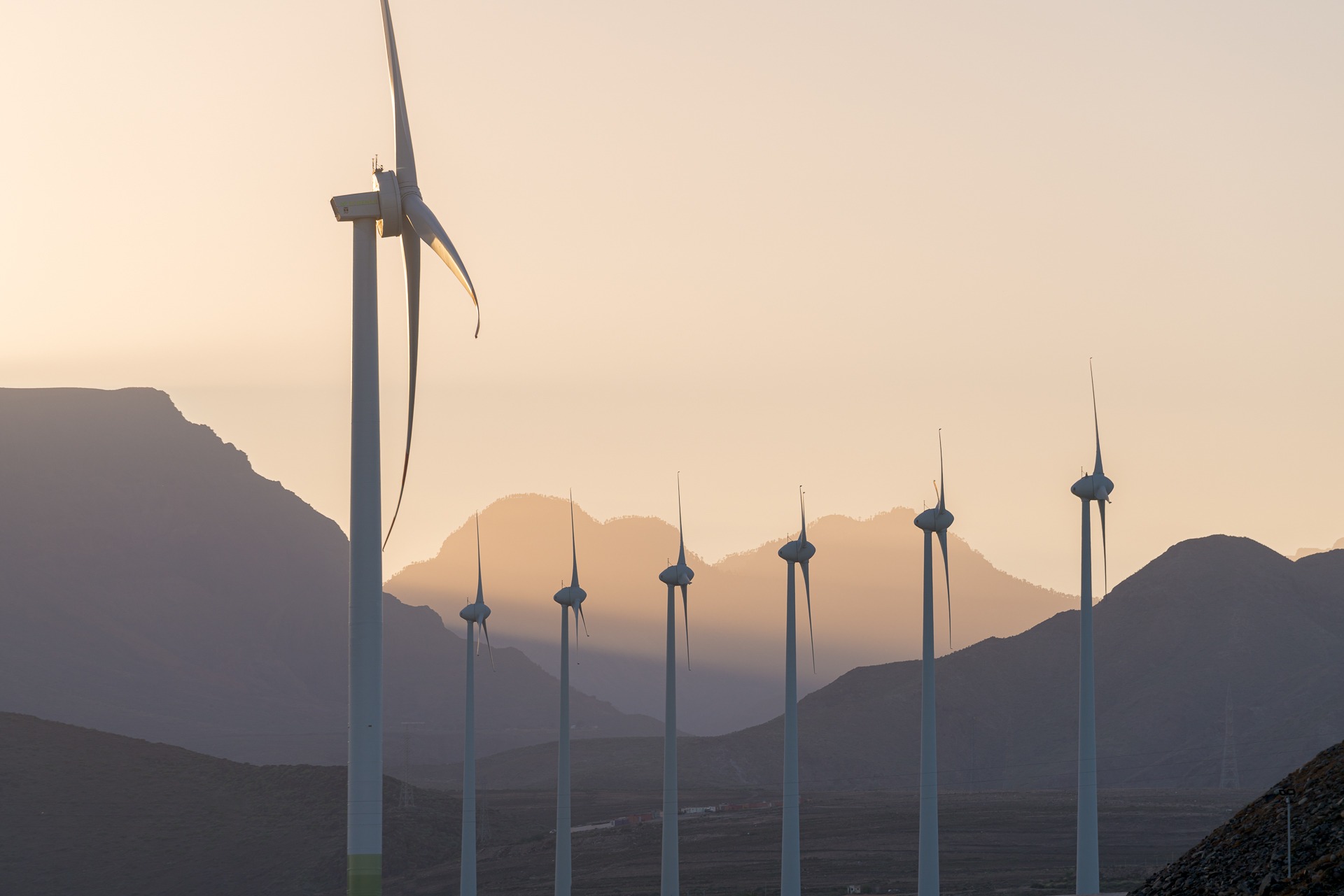 Ecoener acelera su estrategia eólica con dos parques de 195 MW en Rumanía y Canadá